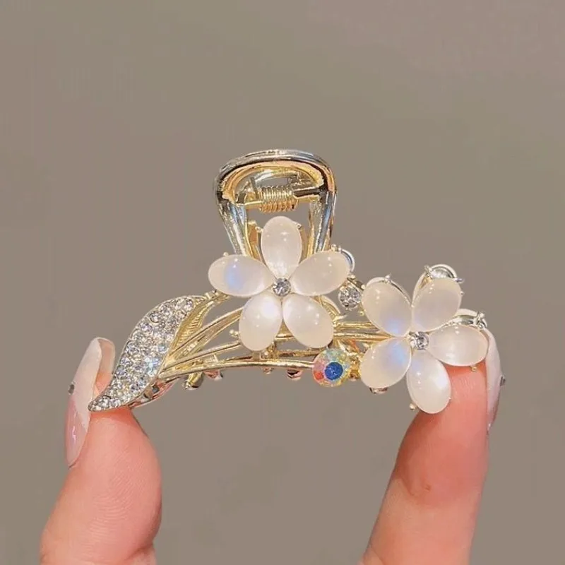 Cat's Eye Stone Pearl Hair Claw Fashionable High End Cute Bunny Flower  Shark Clip Women Girls Hair Accessory