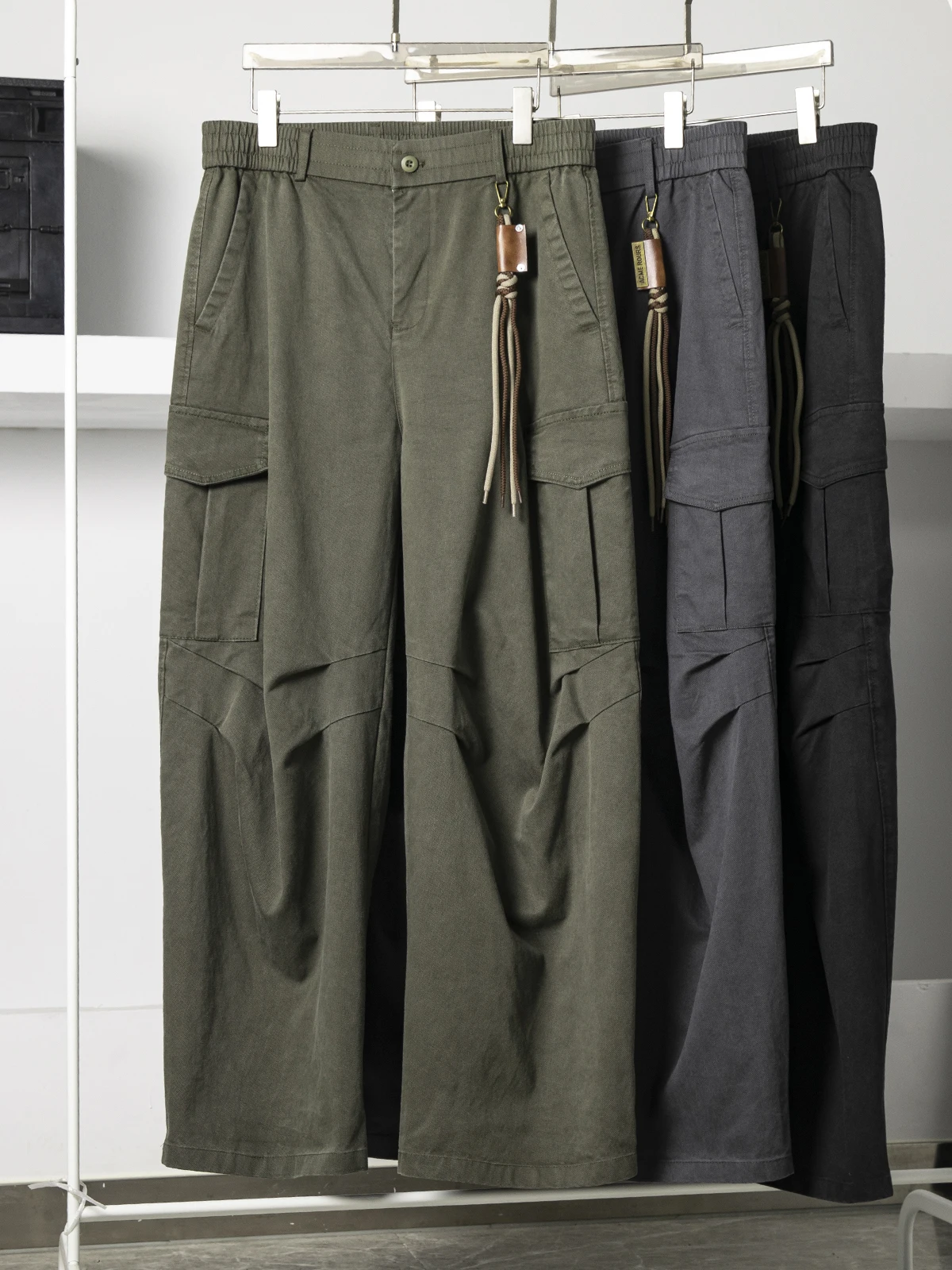 

American Style Men's Casual Pants with Big Pockets Wide Leg Loose Fit Workwear Fabric Breathable Straight Leg Pants