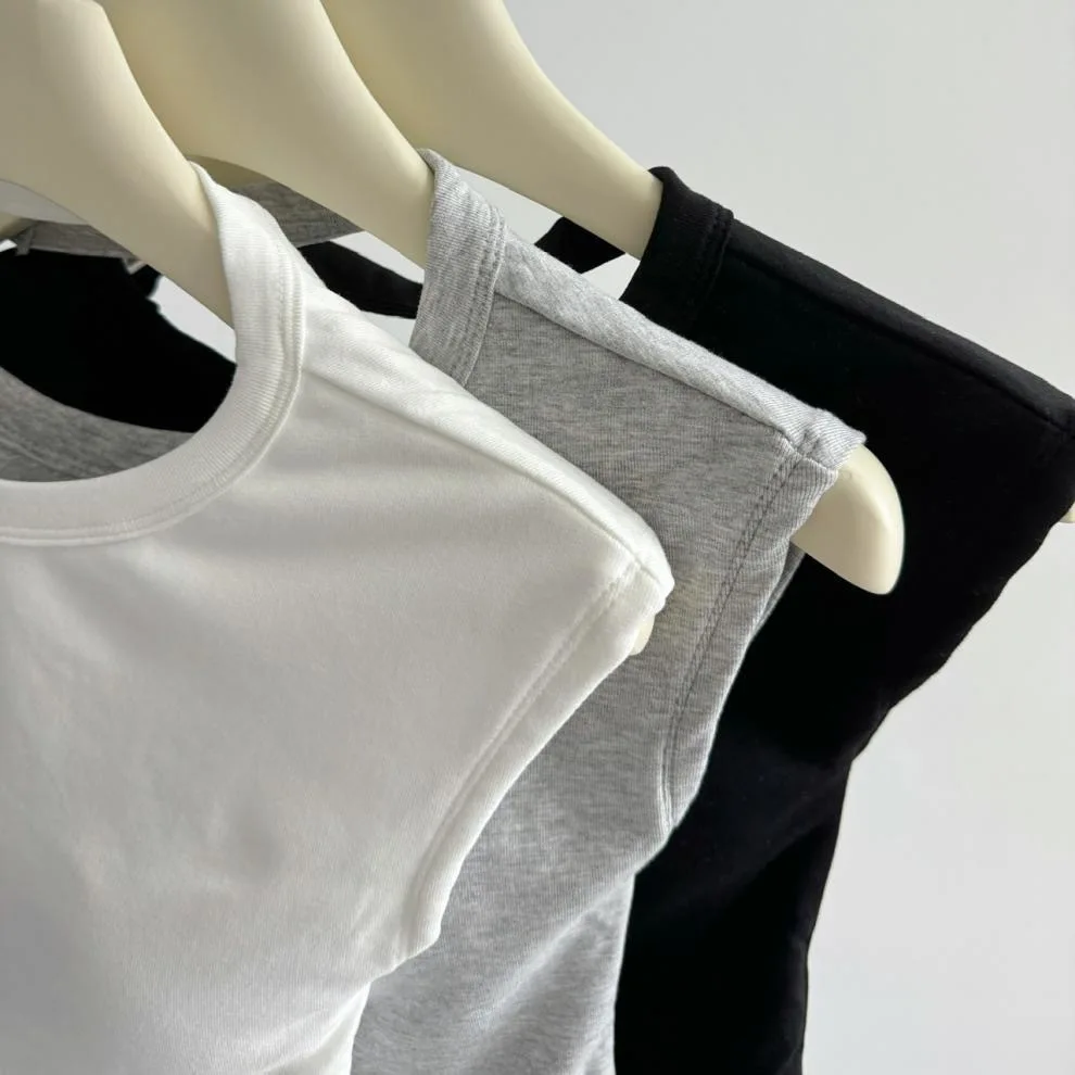 夏のレディース新しい甘い湯たんぽセクシーな背中の開いたショートブラジャーパッド美容バック半袖 tシャツデザインセンス小さなフライスリーブトップス