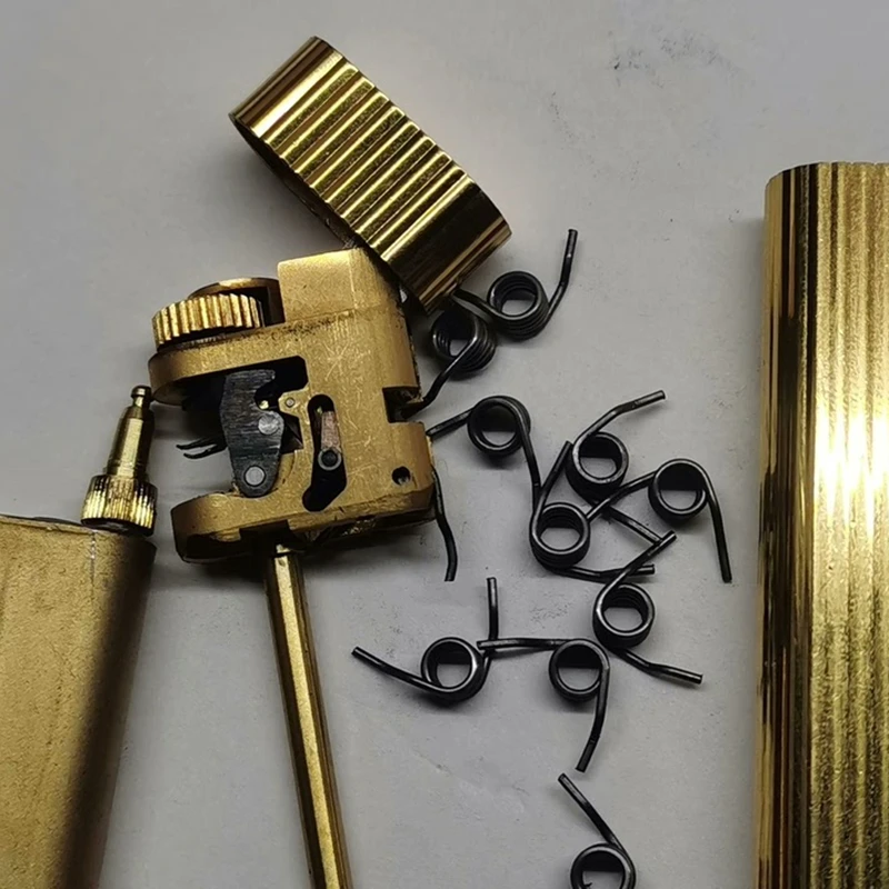 Рисунок 6 - Аксессуары для ремонта прикуривателя Cartier