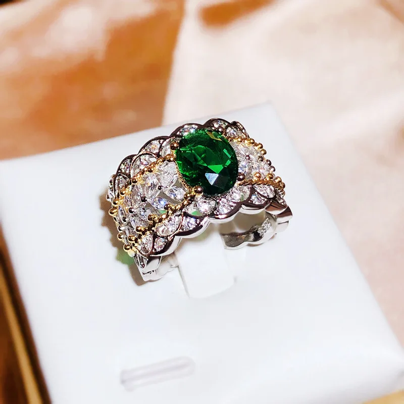 925 Sterling Silver Italian Retro Court Style Hollow Pattern Two Tone Gold Haute Couture Jewelry Lace Emerald Pigeon Egg Ring