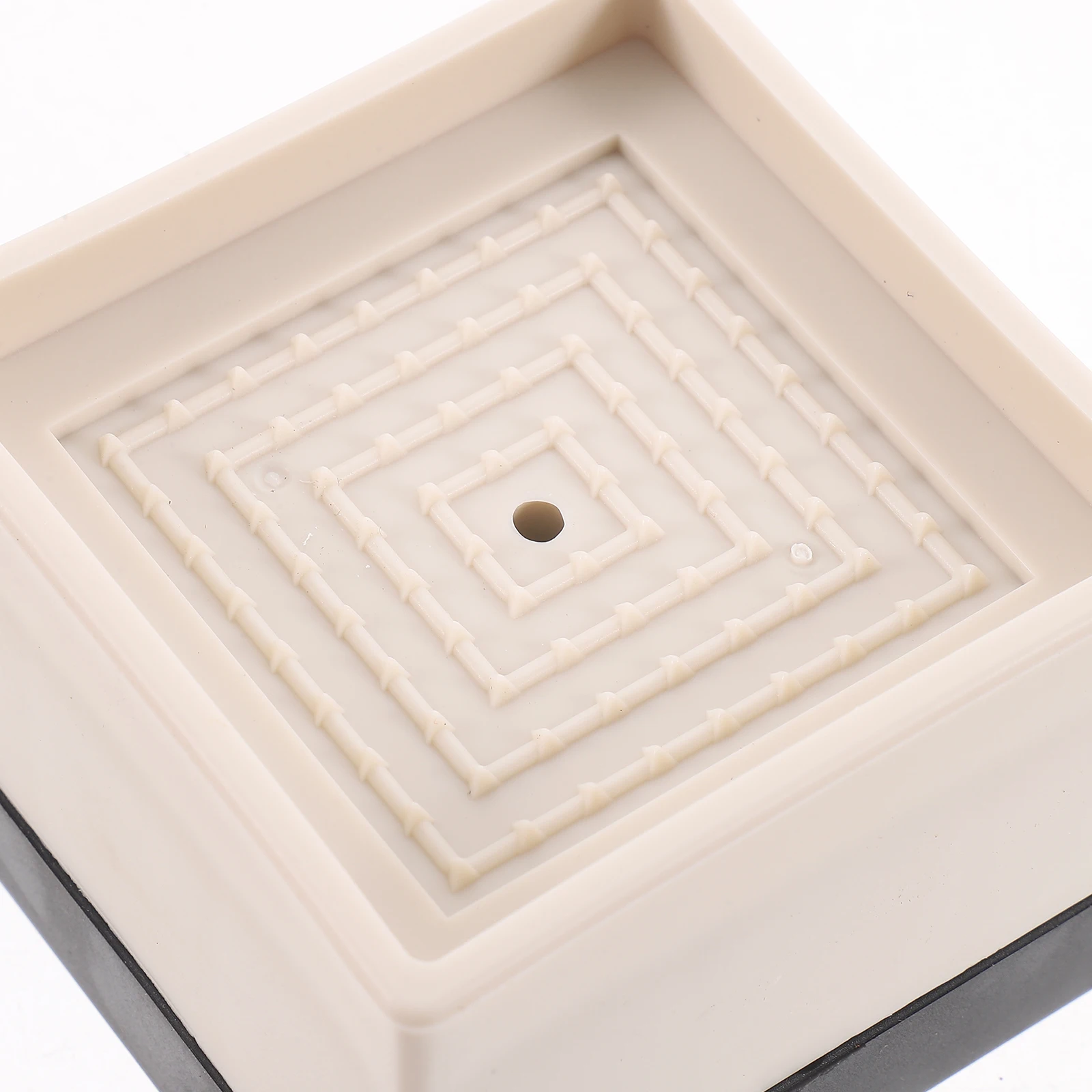 

4pcs Non Slip Silicone Pads 5 8x5 8 High 4cm Furniture Risers Bed Lifts Heavy Duty Desk Leg Risers Sofa Couch Table Leg Riser