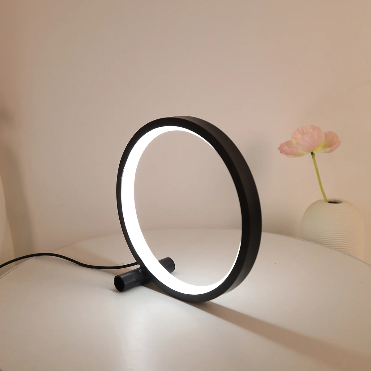 Circular tricolor desk lamp&home decoration lamp with infinite dimming, suitable for use in bedrooms, study rooms, etc