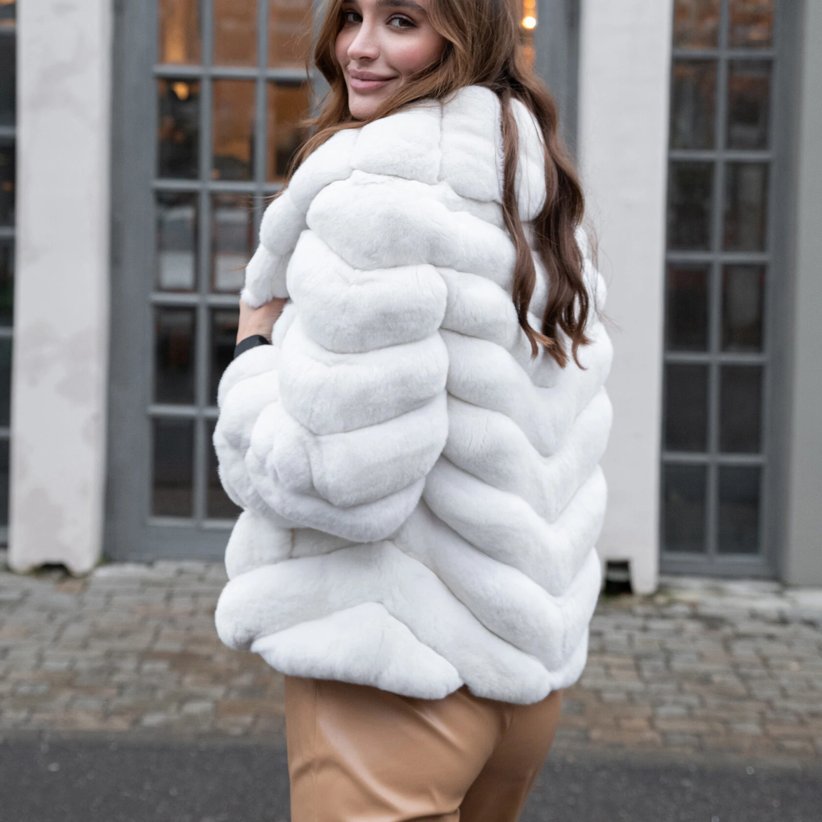 Luxury Women Real Rex Rabbit Fur Coat Elegant Winter White Natural Rex Rabbit Fur Lapel Outcoat Fashion Real Fur Warm Overcoat