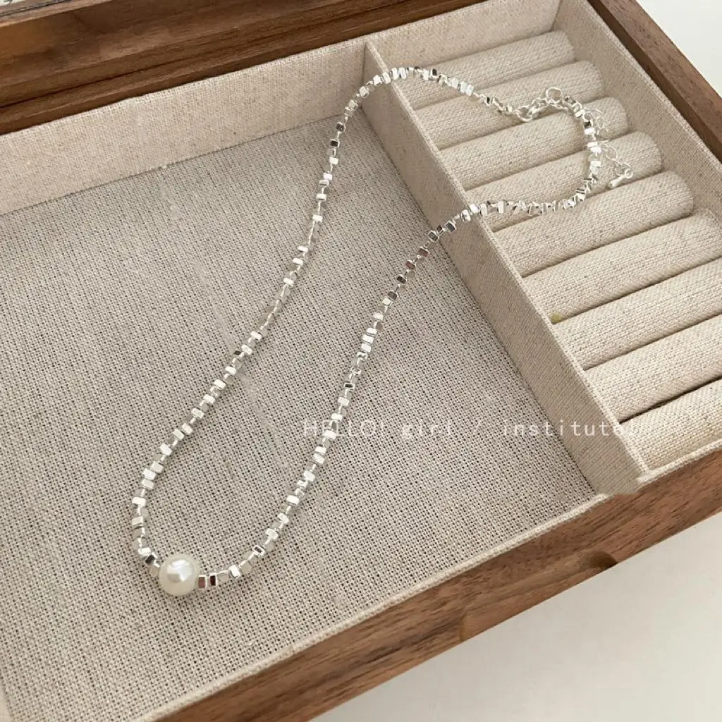 Vintage Imitated Pearl Pendant Necklace Exquisite Silver Colour Geometric Beaded Neck Chain for Women Korean Fashion Jewellery