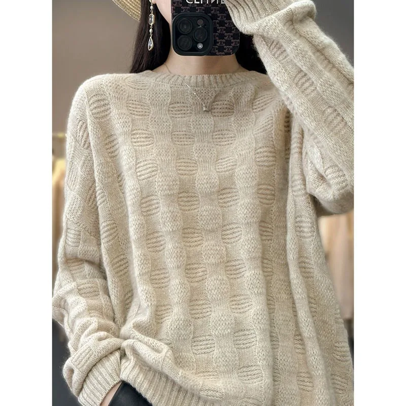 Autumn and Winter Fashion Korean Version Lazy Style Retro Round Neck Sweater Loose and Versatile Temperament Women\'s Knitted Top