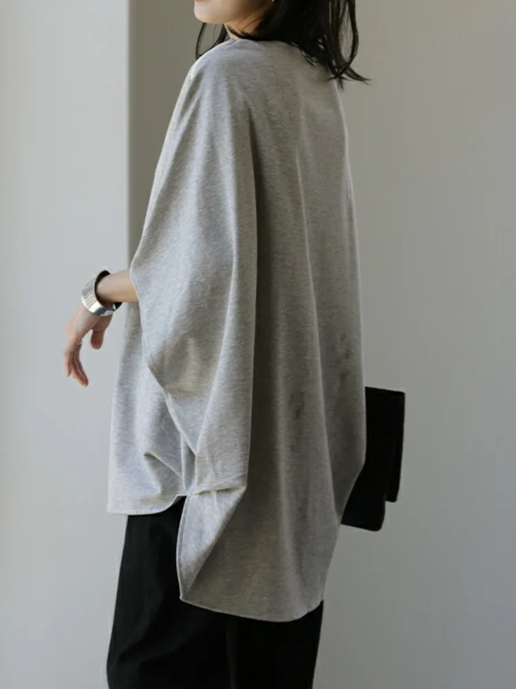 [EWQ] Japanese Fashion Gray Top Spliced Loose Short Bat Sleeves Round Neck Casual T-shirt For Women 2024 Spring Summer 16U8598