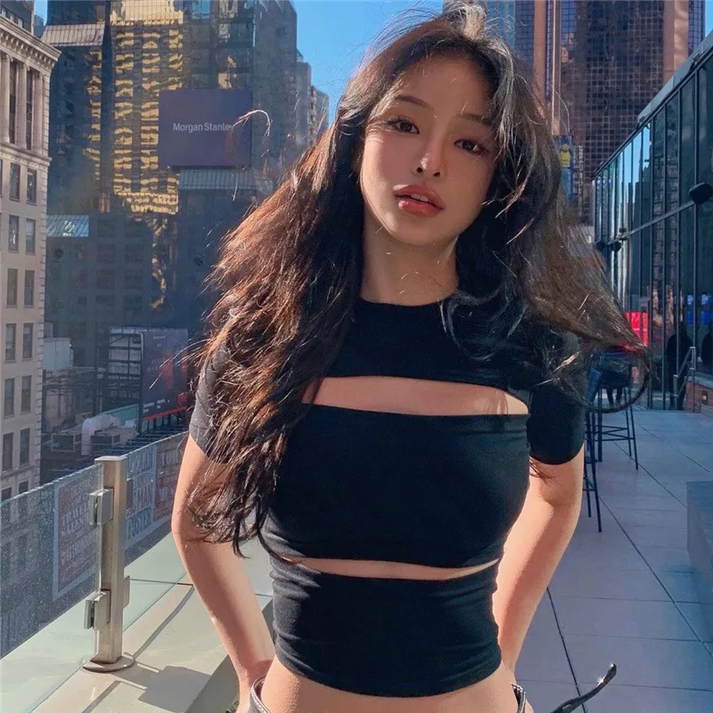 2023 primavera nueva ropa de mujer Color sólido adelgazante abierto Umbilical moda urbana cuello redondo Camiseta de manga corta para mujer