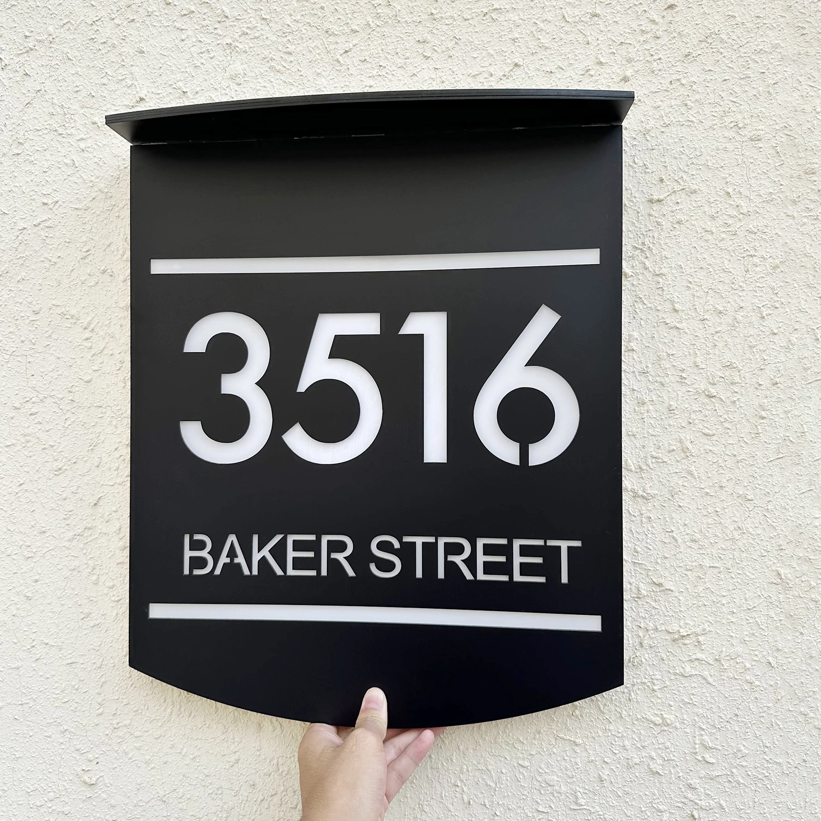 

Customized Acrylic LED Night House Number Plaque Exterior Solar House Sign Outdoor Family Address Sign Street Solar Sign Plates