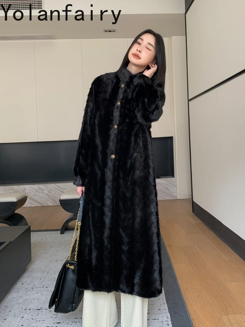 YOLANFAIRY معطف فرو منك عالي الجودة للنساء شتاء 2025 موضة الوقوف طوق طويل أسود فرو منك معاطف نسائية سترة من الفرو