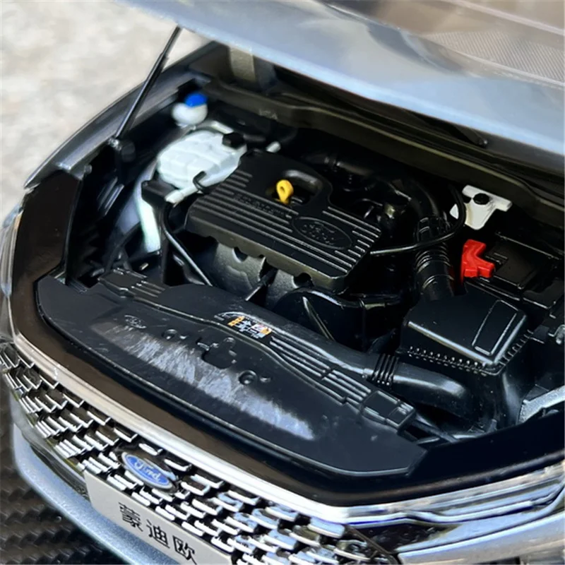 1:18 Ford Mondeo 2022 Alloy Car Model Diecasts Metal Vehicles Car Model High Simulation Collection Childrens Toy Gift Decoration
