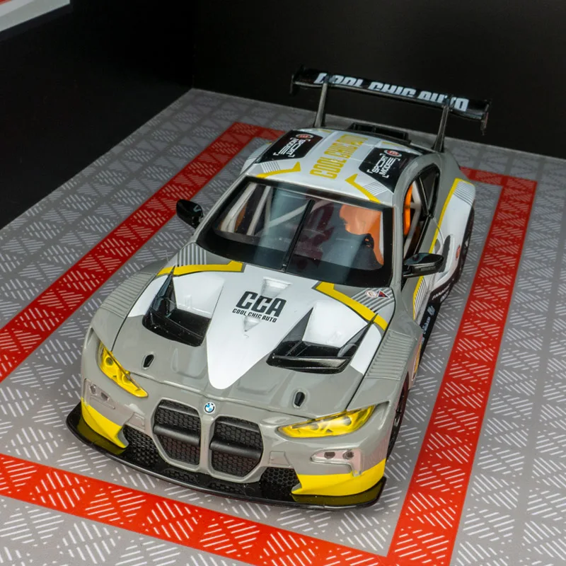 CCA 1:24 BMW M4 GT3 liga modelo de carro de rally decoração de porta e capô podem abrir carro de brinquedo infantil presente de aniversário