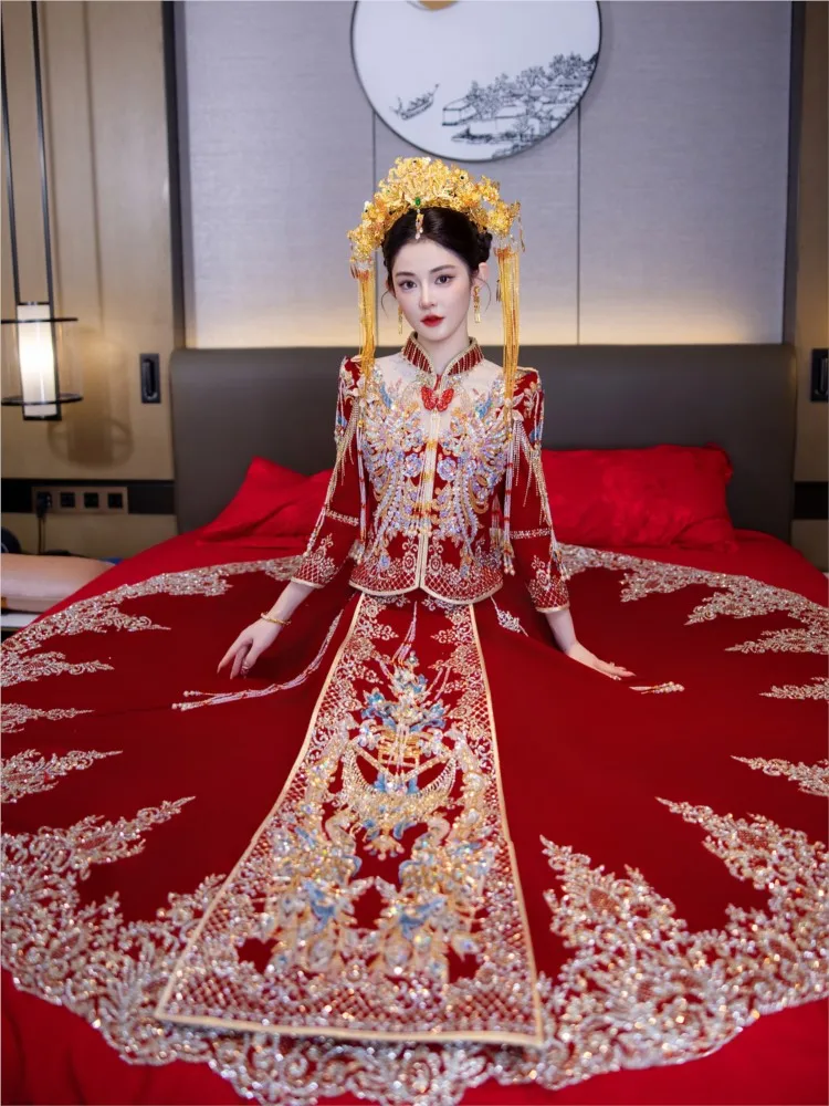 

New Chinese-style wedding gowns dresses toasting and