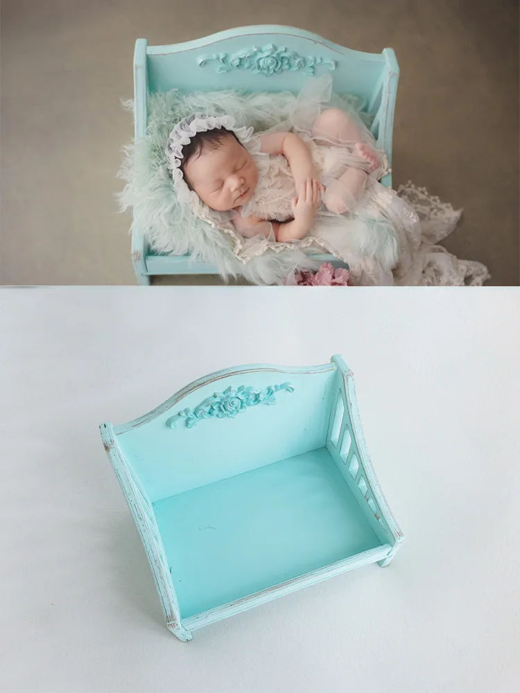 سرير خشبي صغير عتيق لحديثي الولادة دعائم تصوير لحديثي الولادة سرير أطفال مع تفاصيل منسوجة لدعائم الاستوديو الاحترافية #5