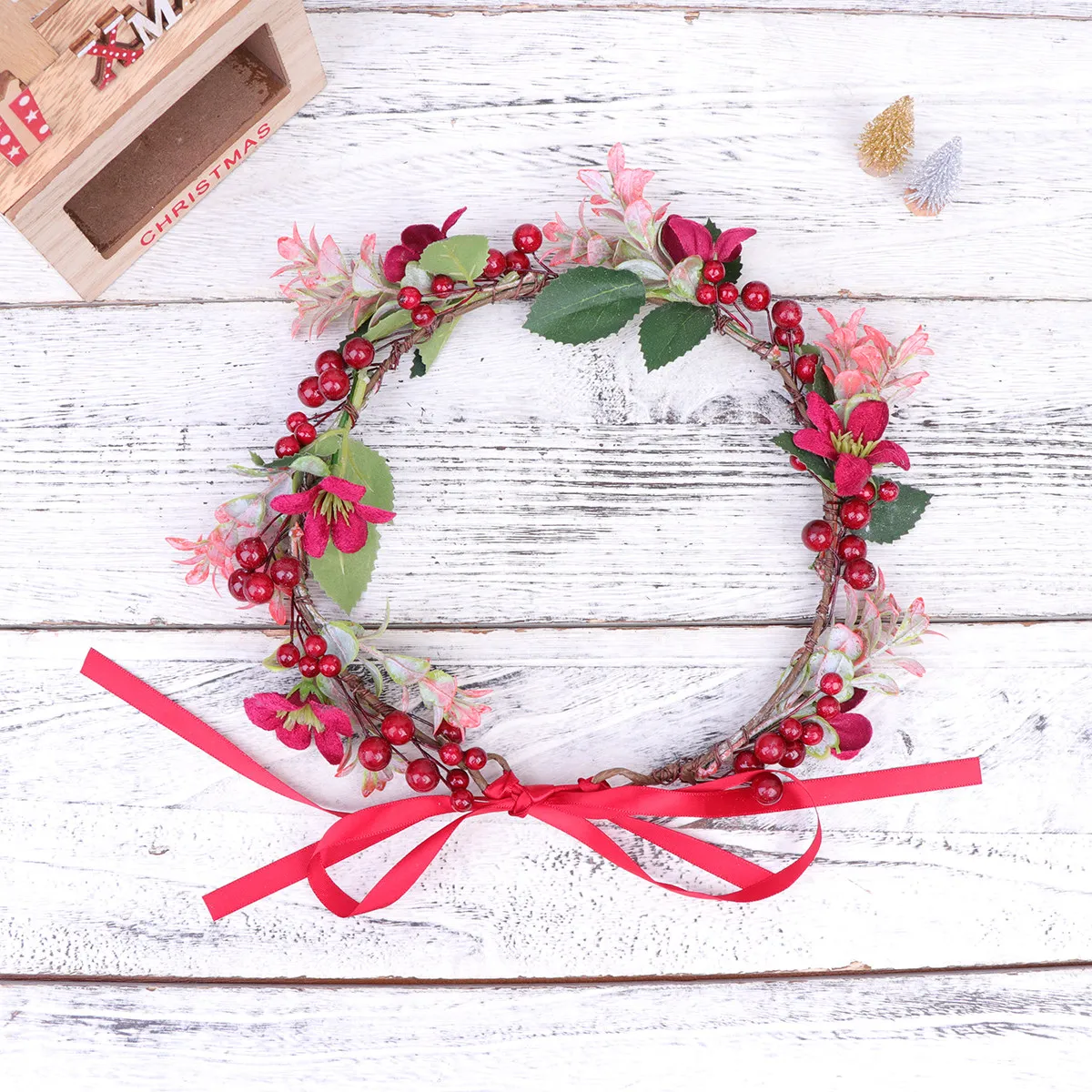 

Элегантная цветочная гирлянда для волос, изящная тканевая повязка на голову для Рождества, свадьбы, девичника, фестиваля, выступления, путешествий, стильная