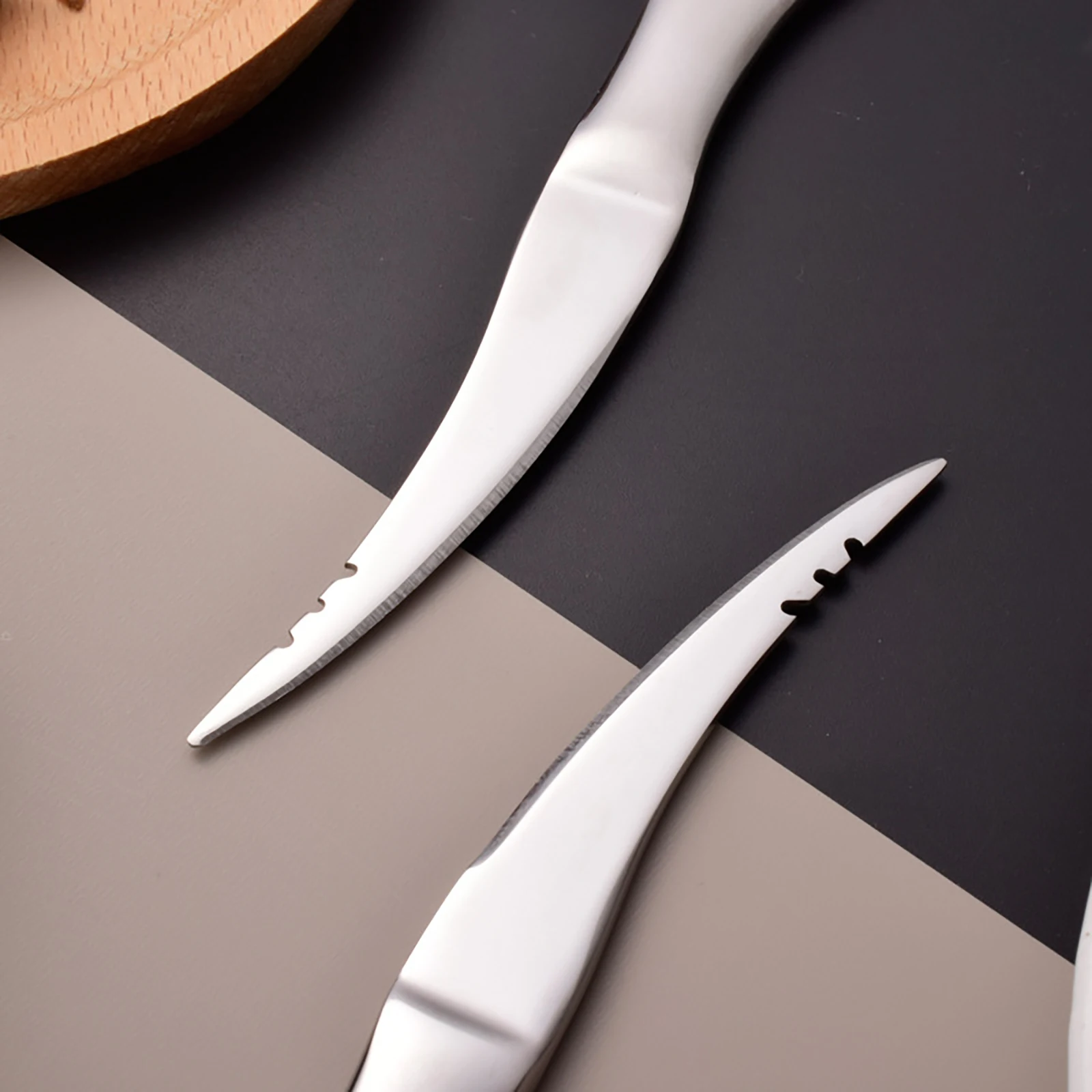 

1Pcs Shrimp Cleaner Tool Stainless Steel High Quality Shrimp Line Remover Portable Easy Clean Kitchen Gadget