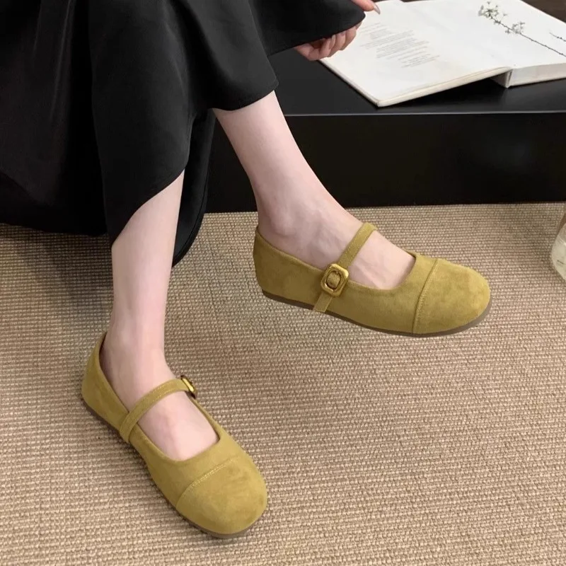 sapatilhas-femininas-de-bico-redondo-2026-nova-colecao-primavera-elegantes-com-fivela-e-tira-para-o-dia-a-dia