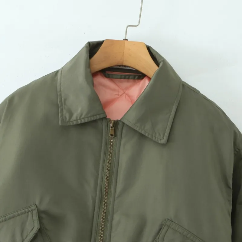 تفاصيل جيب كبيرة تصميم دافئ مقاوم للرياح ملابس يومية قطع علوية لخريف 2025 سترة نسائية جديدة بياقة منفوخة ملابس خارجية قطنية #6