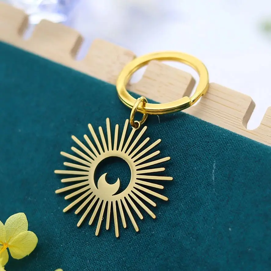 Sunshine Rays Crescent Pendant Keychain Jewelry Stainless Steel Waterproof Metal Accessories Fit Trend Key Ring Bag Decor Unisex