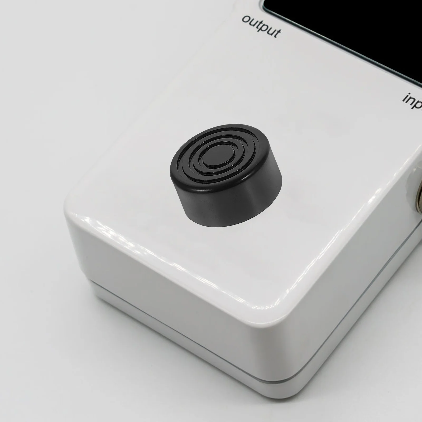 

20Pcs Guitar Effect Pedal Footswitch Toppers Durable Replacement Caps for Electric Guitar Pedals Accessories Footswitch Topper