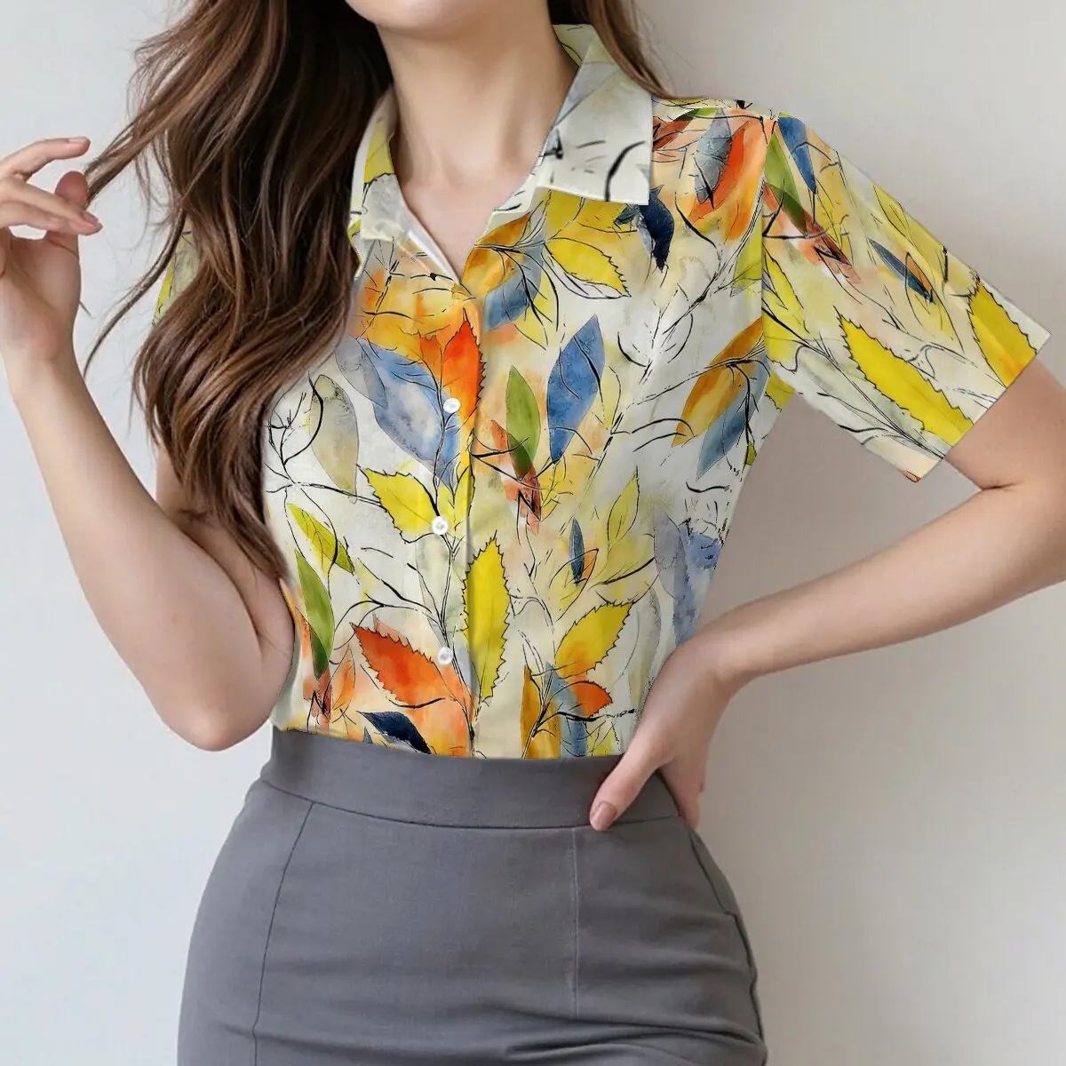 

Летняя женская рубашка с коротким рукавом, однобортная, с принтом натуральных и свежих осенних листьев, в ретро-стиле для праздничных прогулок.
