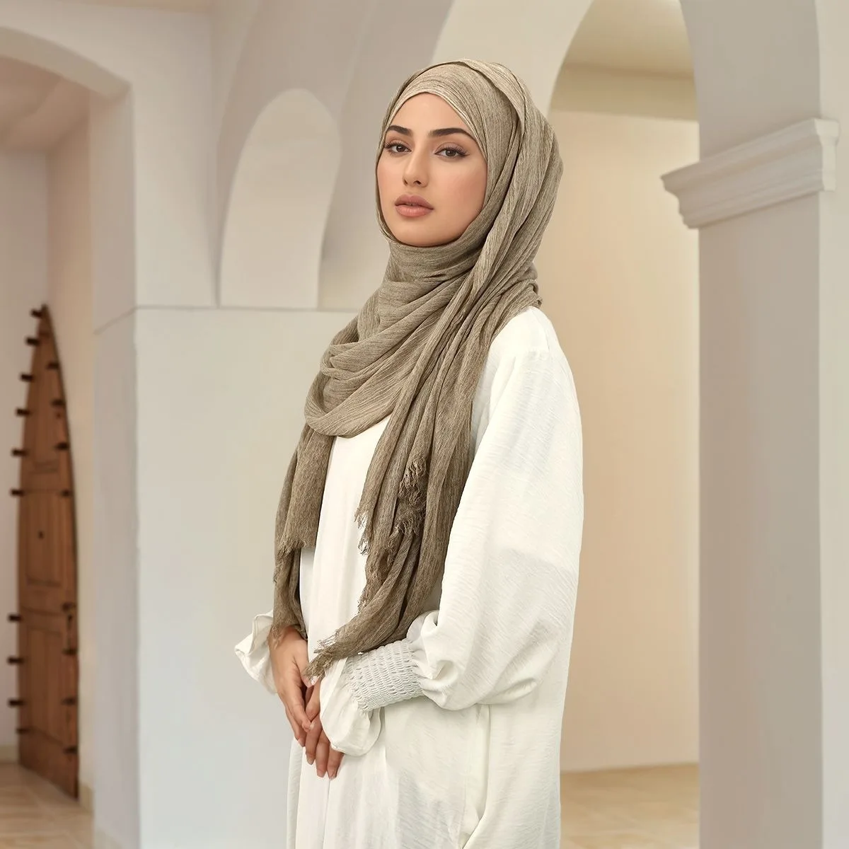 

New Rayon Hijab Wrinkle Scarf for Woman Muslim Hijabs Fashion Soft Shawl Islam Turban Ramadan Headband Scarves Bandanas Bufanda