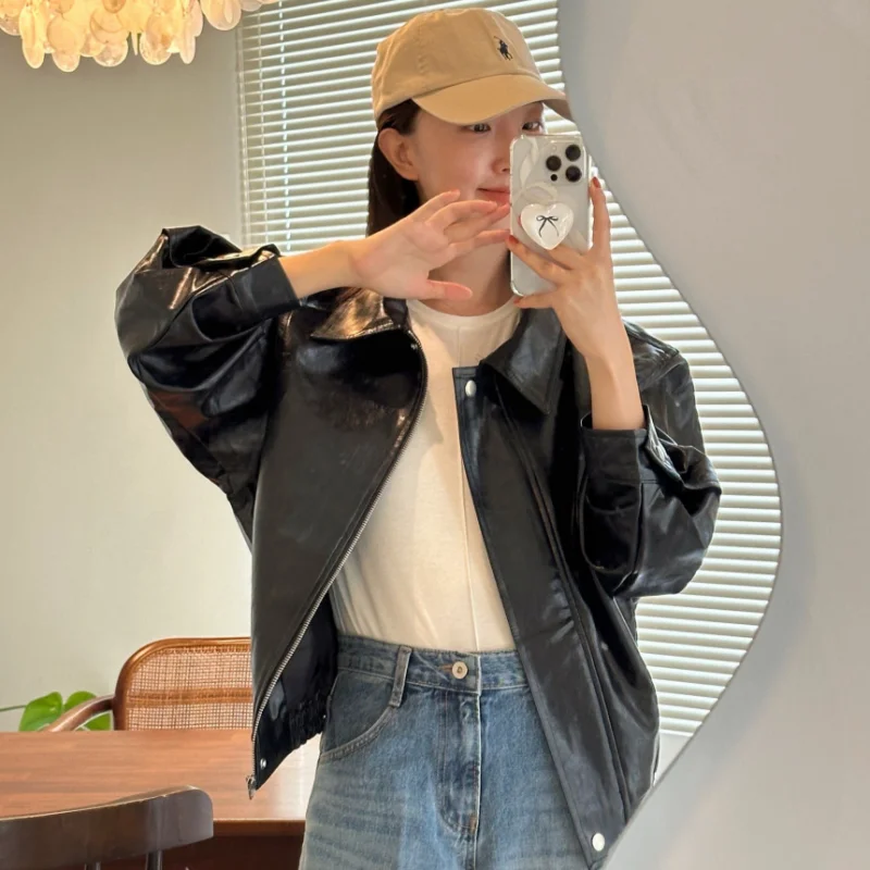 

Retro Spring Motorcycle Jacket Women's Casual Lapel PU Leather Coat with Pockets Versatile Outerwear for Various Occasions