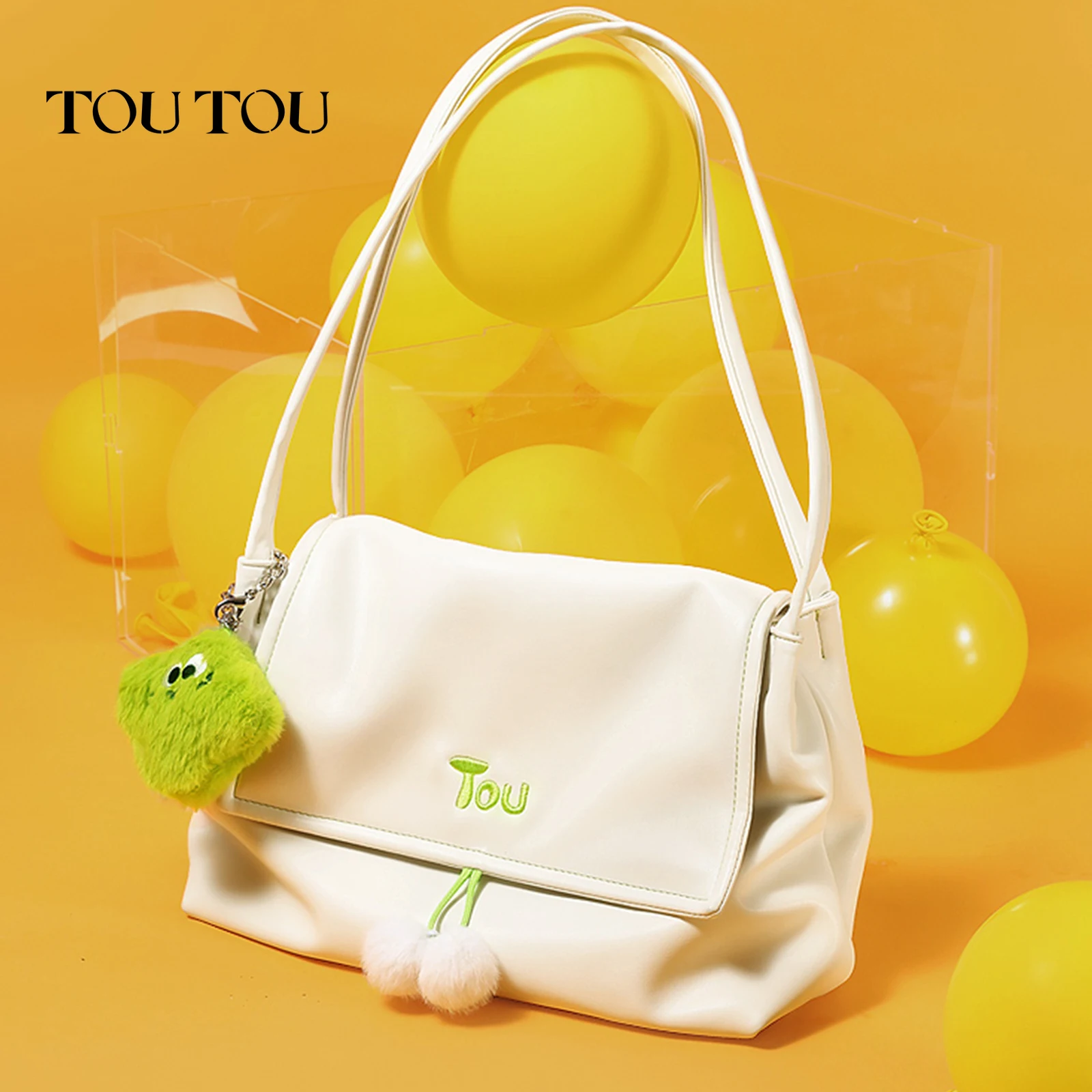 toutou-tote-bag-for-women-head-layer-cowhide-large-capacity-handbag-magnetic-closure-soft-furry-accessory-shoulder-crossbody-bag
