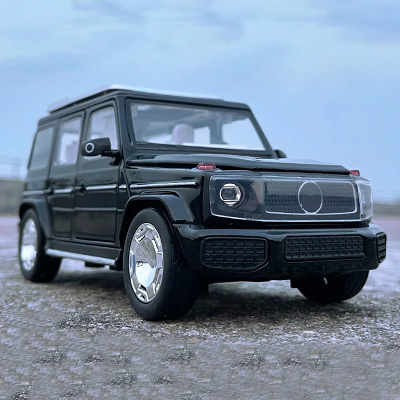 

1:24 модель автомобиля Benz EQG G-Class из сплава с откатным звуком и светом, детский подарок, литая под давлением модель игрушки, коллекция