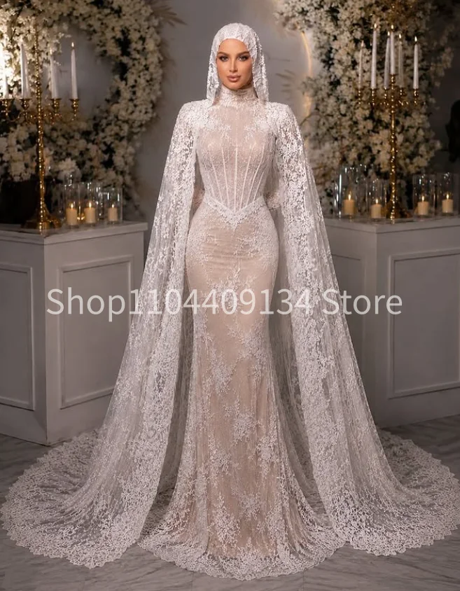 Festliches weißes Spitzen-Kaftan-Brautkleid, muslimisches Hochzeitskleid mit hohem Kragen, langen Ärmeln, Korsett und Meerjungfrauen-Schnitt, langes Dubai-Arabisches Hochzeitskleid, individuell