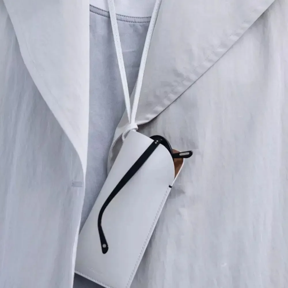2026 PU-Leder Outdoor-Brillenaufbewahrungstasche zum Umhängen, Brillenetui, Sonnenbrillen-Aufbewahrungsclip, einfarbige Brillentasche – Detail 13