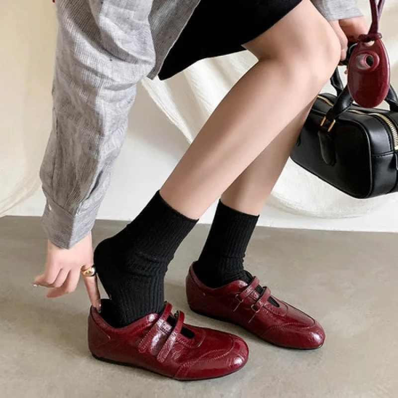 Romantic Art Student Ins Korean Version of Leather Casual German Training Shoes Women's Round Toe Velcro Inner Heightened Flat