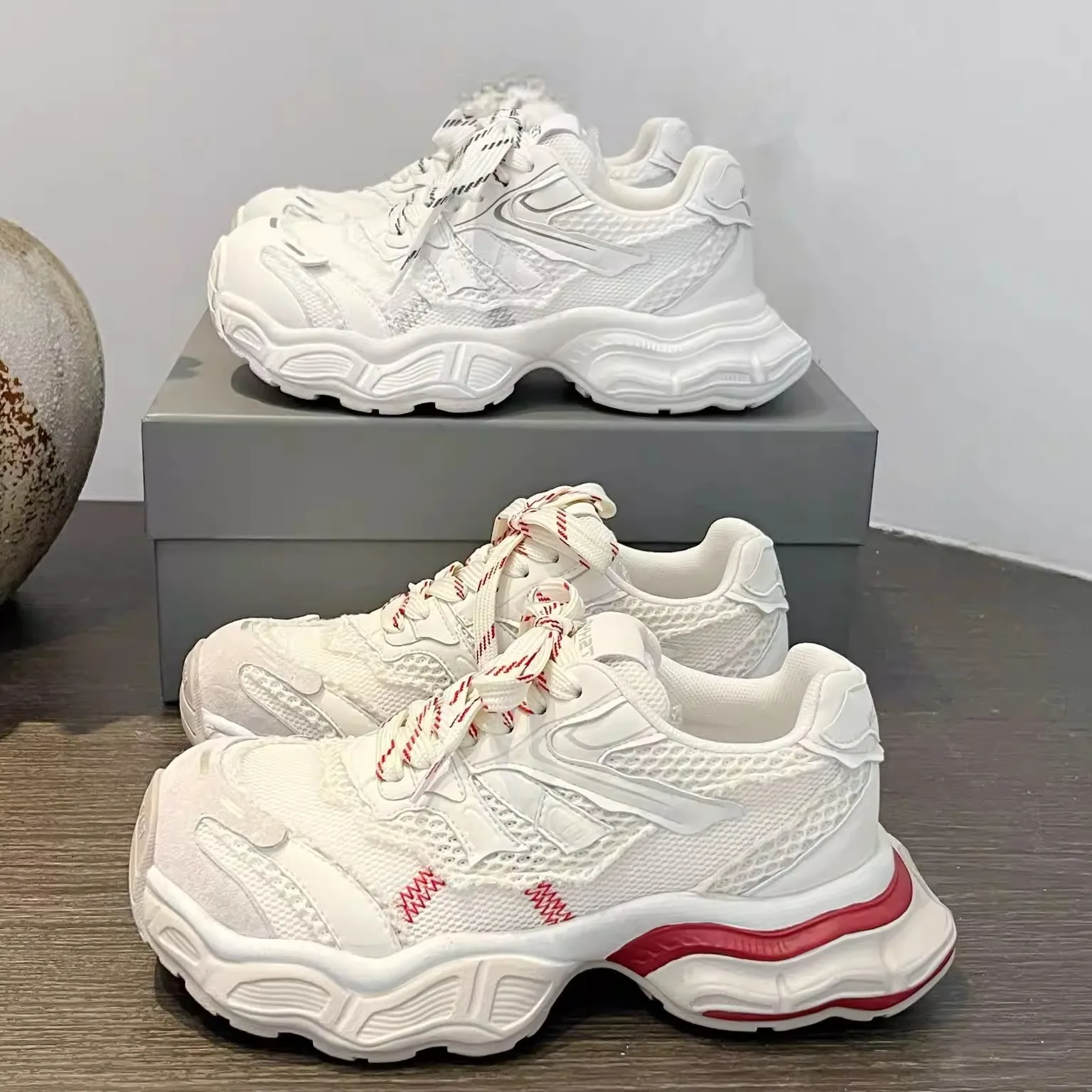 

Women's Casual Sports Shoes Comfortable Thick Bottom Leather Dad Shoes Fashionable Versatile Low Cut Spring Summer Footwear