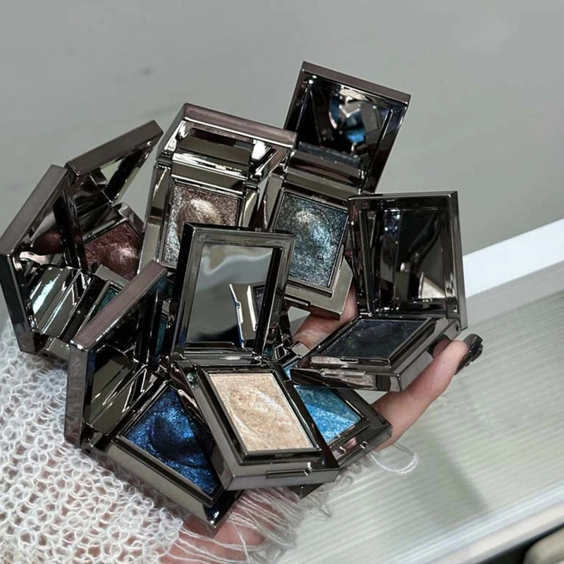 カメレオン ダークグリーン アイシャドウ パレット 細かい塗りやすいスパークリング パール光沢のあるマッシュポテト アイシャドウ ブライトニング メイクアップ