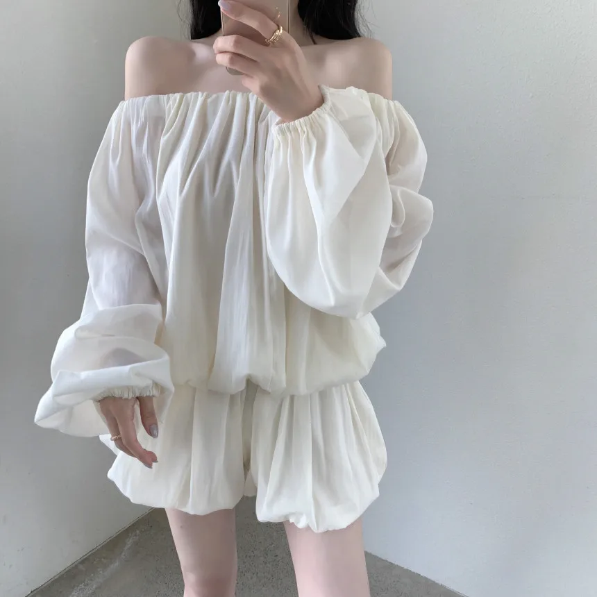 

Korean Sle Summer Faion Women's One-oulder irt And Flower Bud orts Set Ele Age-Defng Outfit for Casual Ocns