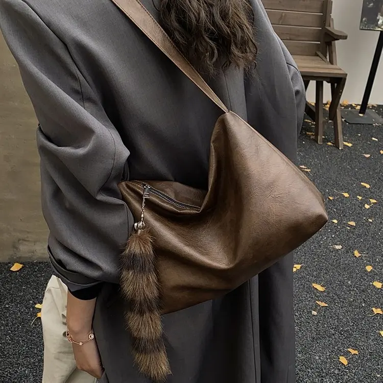 

Новая корейская версия 2026: Мягкая кожаная сумка через плечо в стиле Lazy, ретро-дизайн, повседневная, простая, городская, универсальная сумка-мессенджер