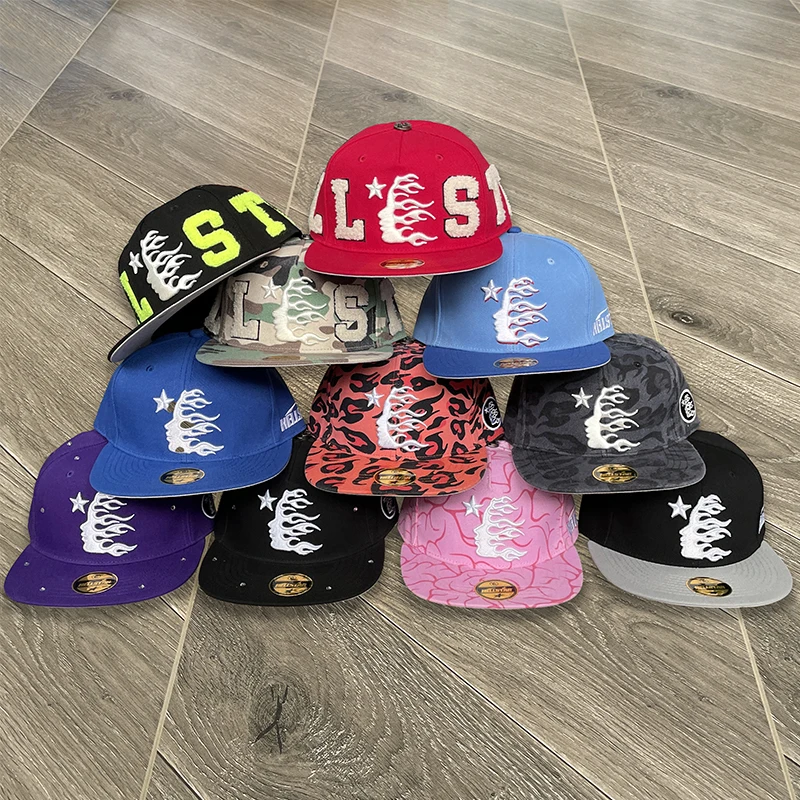 HS fitted hat embroidered logo men and women casual sports baseball hat SIZE S 7 1/8 M 7 1/4