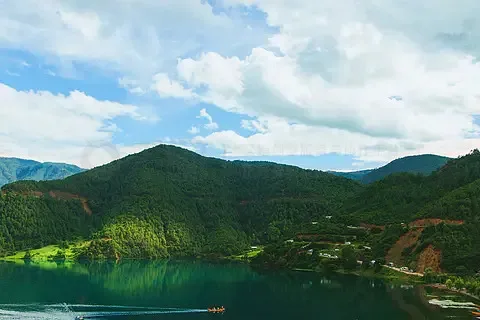 

Сумка-рюкзак HGLRC для FPV-дрона с поддержкой для поясницы и отделением для аккумулятора