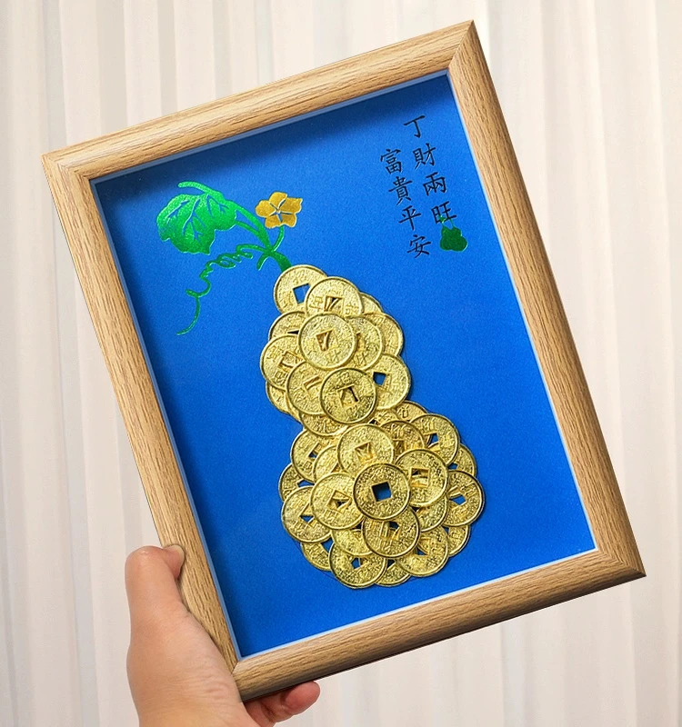 Gourd copper coin photo frame ornament has a lot of money, and there is money to spend on the table to attract wealth gifts