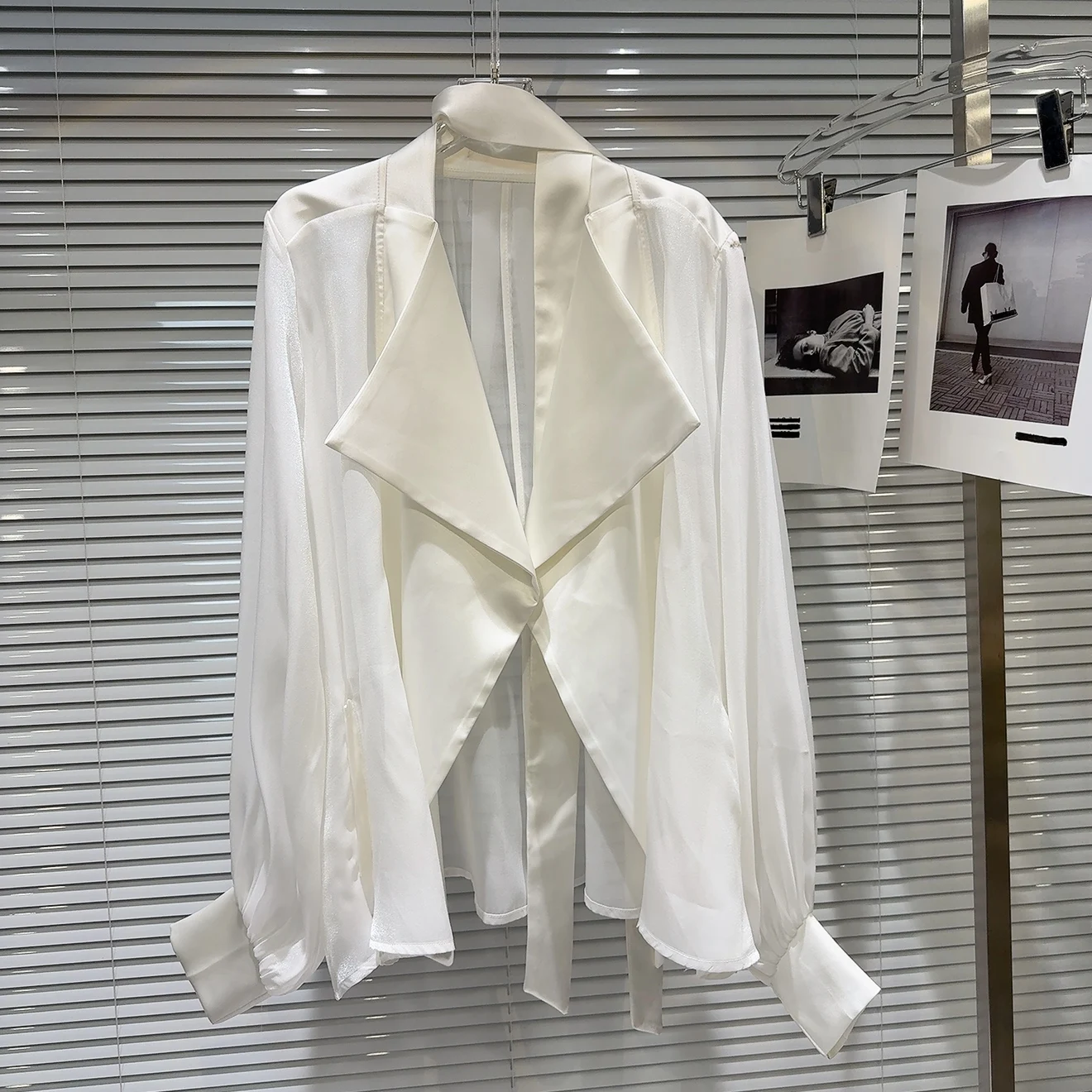 

SuperAen 2025 Summer New Niche Strap Mesh Stitching Sunscreen Short Jacket Top Women