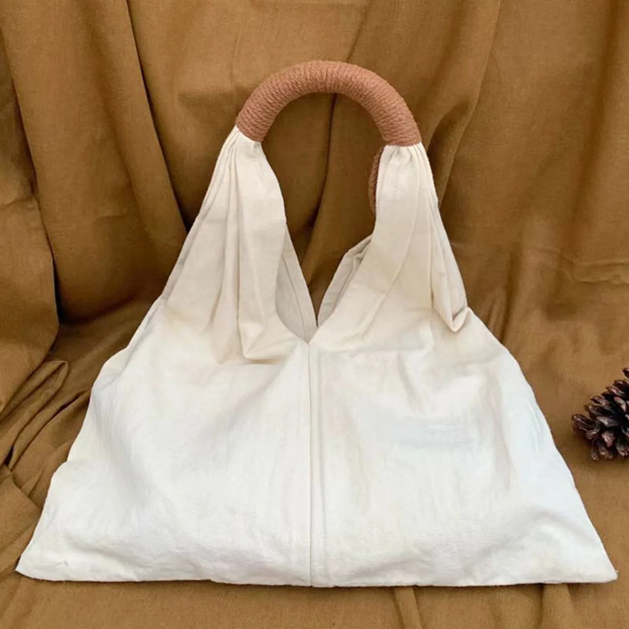 

French Retro Canvas Student Tote Bag Handbags for Women's Fashion Shoulder Bag Large Capacity Solid Color Commuter Bag 2025 New