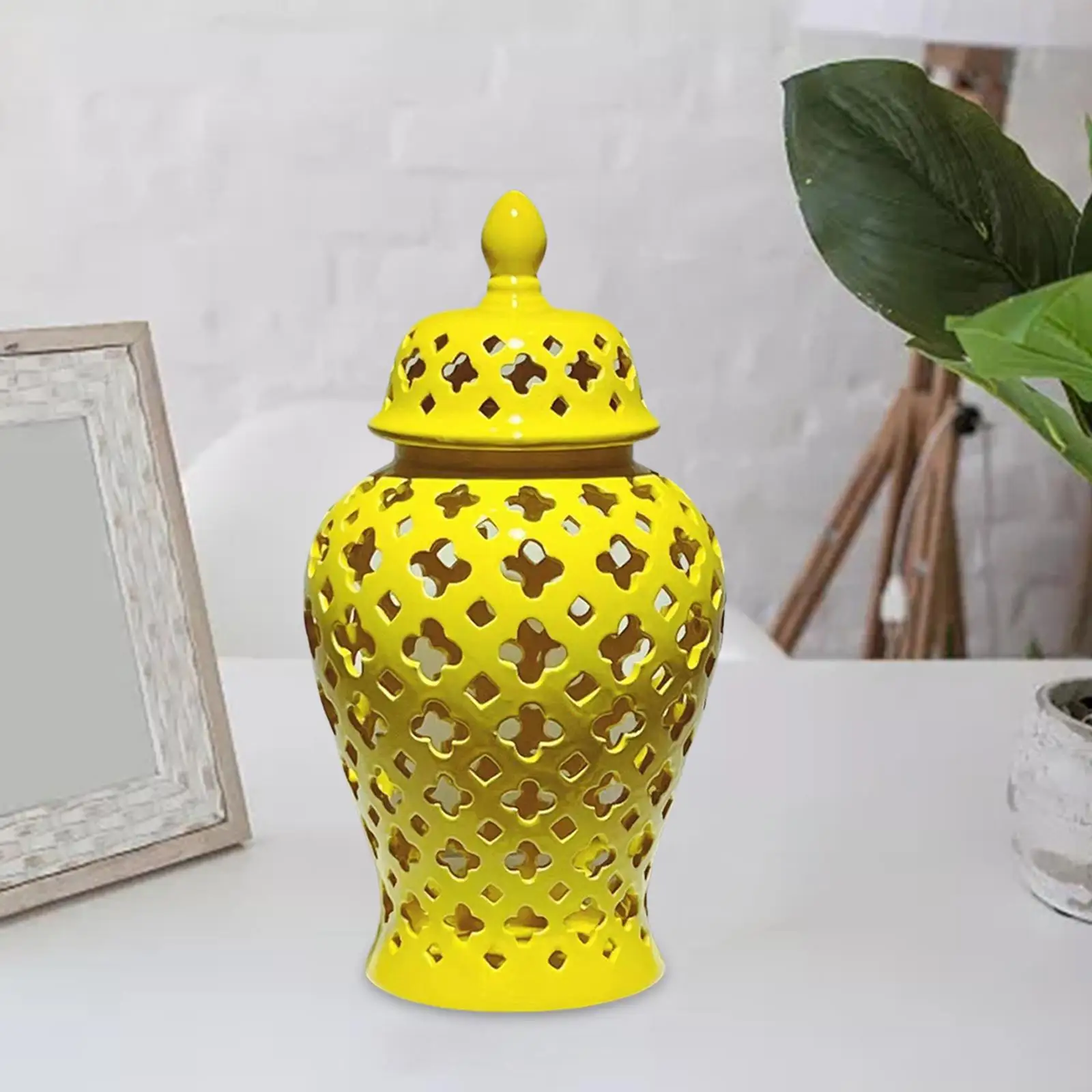 Decorative Ceramic Ginger Jar with Lid Carved Lattice Vase Centerpiece for Artificial Flowers Branches Living Room Accent