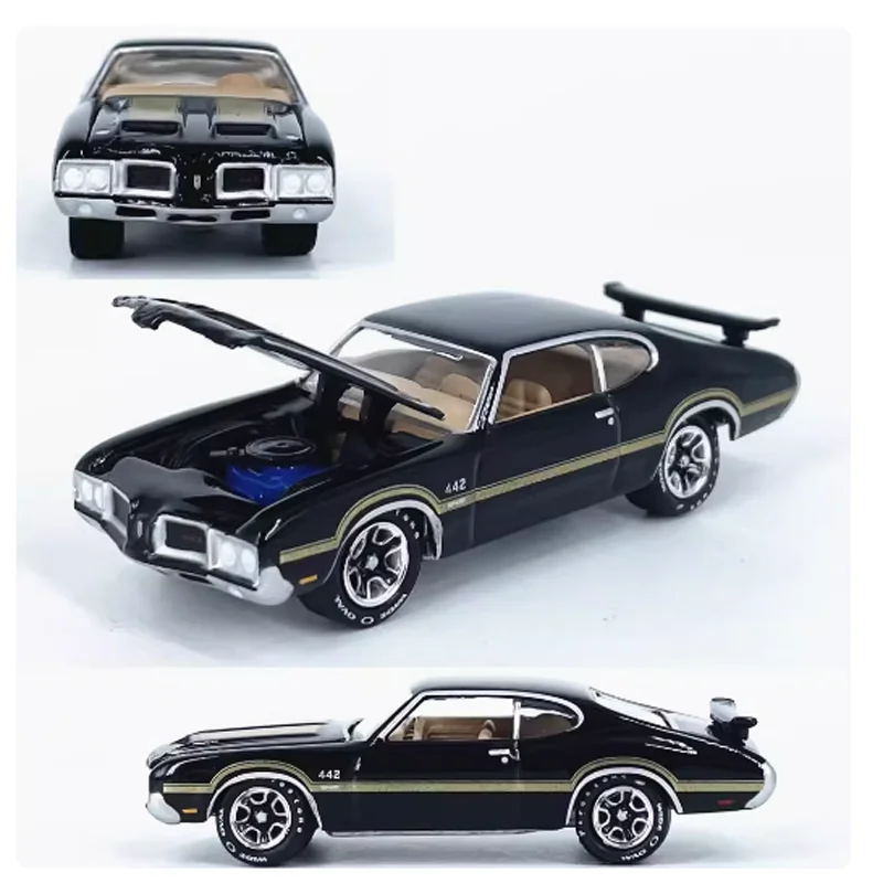 Diecast Scale 1:64 1972 Olds442 W-30 Static Finished Product Alloy Car Model Metal Vehicle Decoration Gift Collection Display