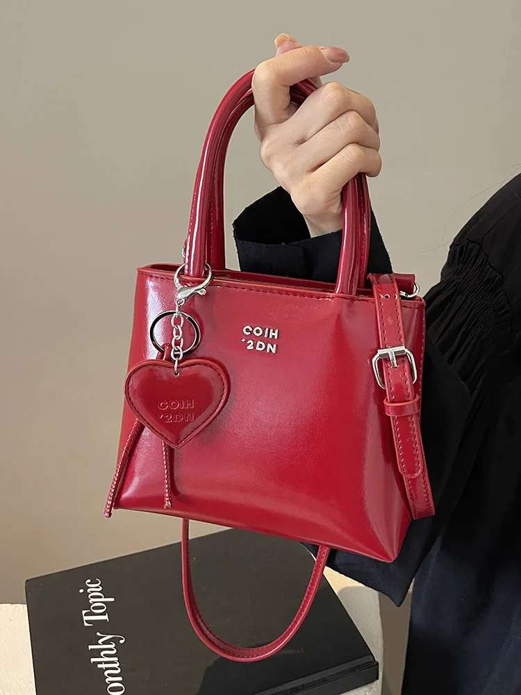 Red Bridal Wedding Bag Water Bucket Bag 2024 New Small and Medium Luxury Fashion Handbag Texture Single Shoulder Crossbody Bag