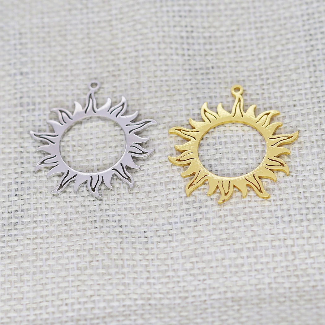 5PCS DIY Stainless Steel Sun Face Women Tribal Sun Solar System Simple Jewelry Vintage Charm Pendant Necklace