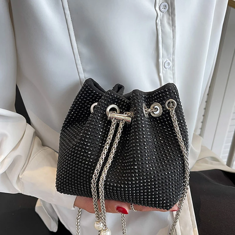 Bright Rhinestone Shoulder Bag Women Chains Crossbody Bag Drawstring Bucket Handbag Luxury Lady Armpit Handbag Daily Totes