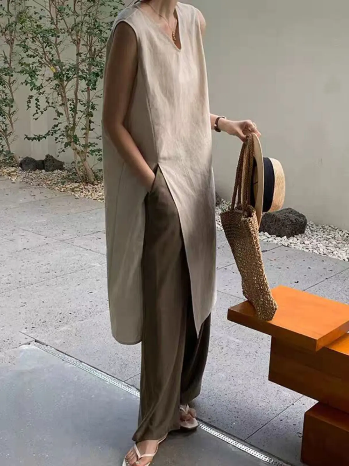

Simple Style Mid-Length V-Neck Women's Dress Knee-Covering Summer Cotton Linen A-Line Skirt Casual City Walk Dress