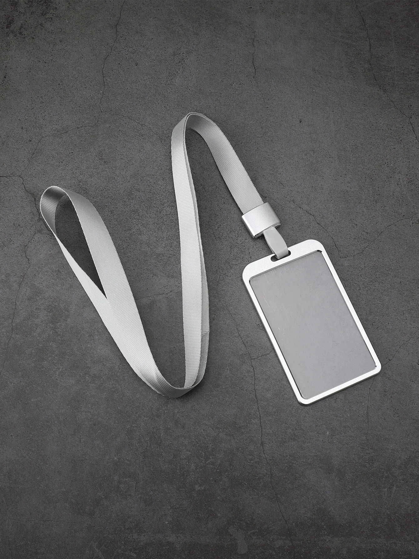 Stilvoller Ausweishalter aus Aluminiumlegierung – mit Umhängeband, Clip für Studentenausweise, Bürobedarf, tragbare Kartenaufbewahrung – Detail 5