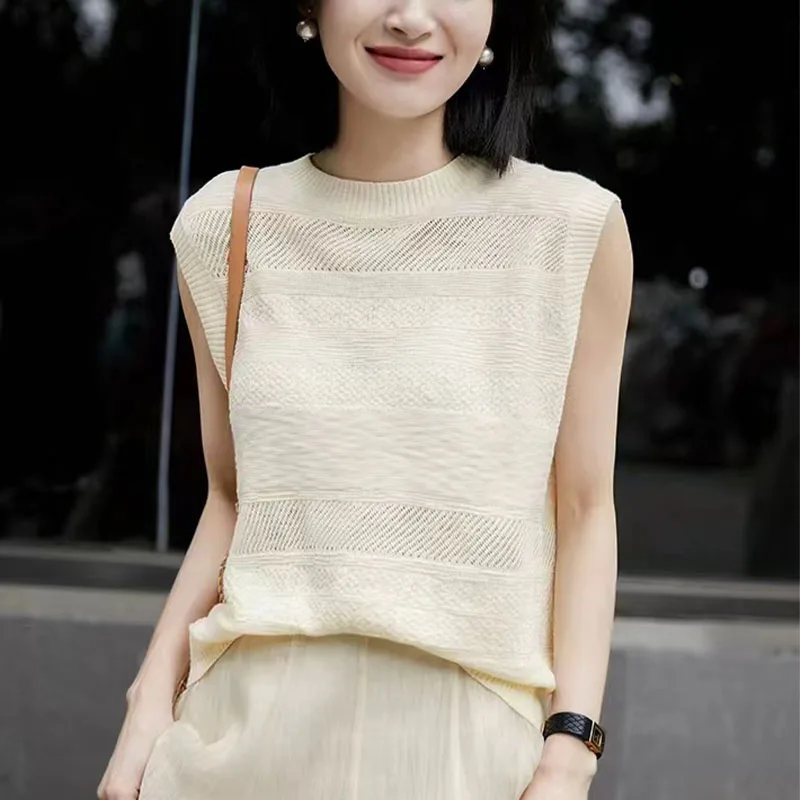 

T-shirt comfortable casual knitted sleeveless vest for women's summer , high-quality new design sense small top, short sleeved ﻿