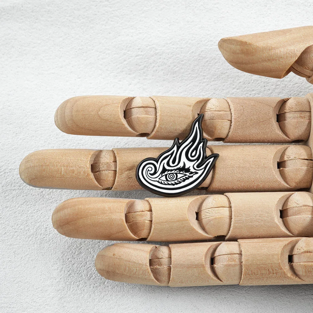 Tool-Band-Brosche, Lateralus, Flaming Eye, Metallabzeichen, „Embrace This Moment“, Emaille-Anstecknadel, Geschenk für Rockmusik-Fans, Kleidungsaccessoires – Detail 7